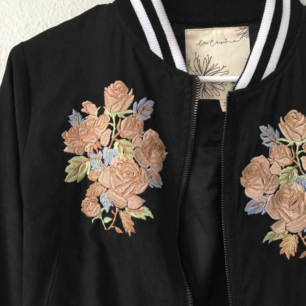 Size S Lightweight Bomber Jacket - image 2